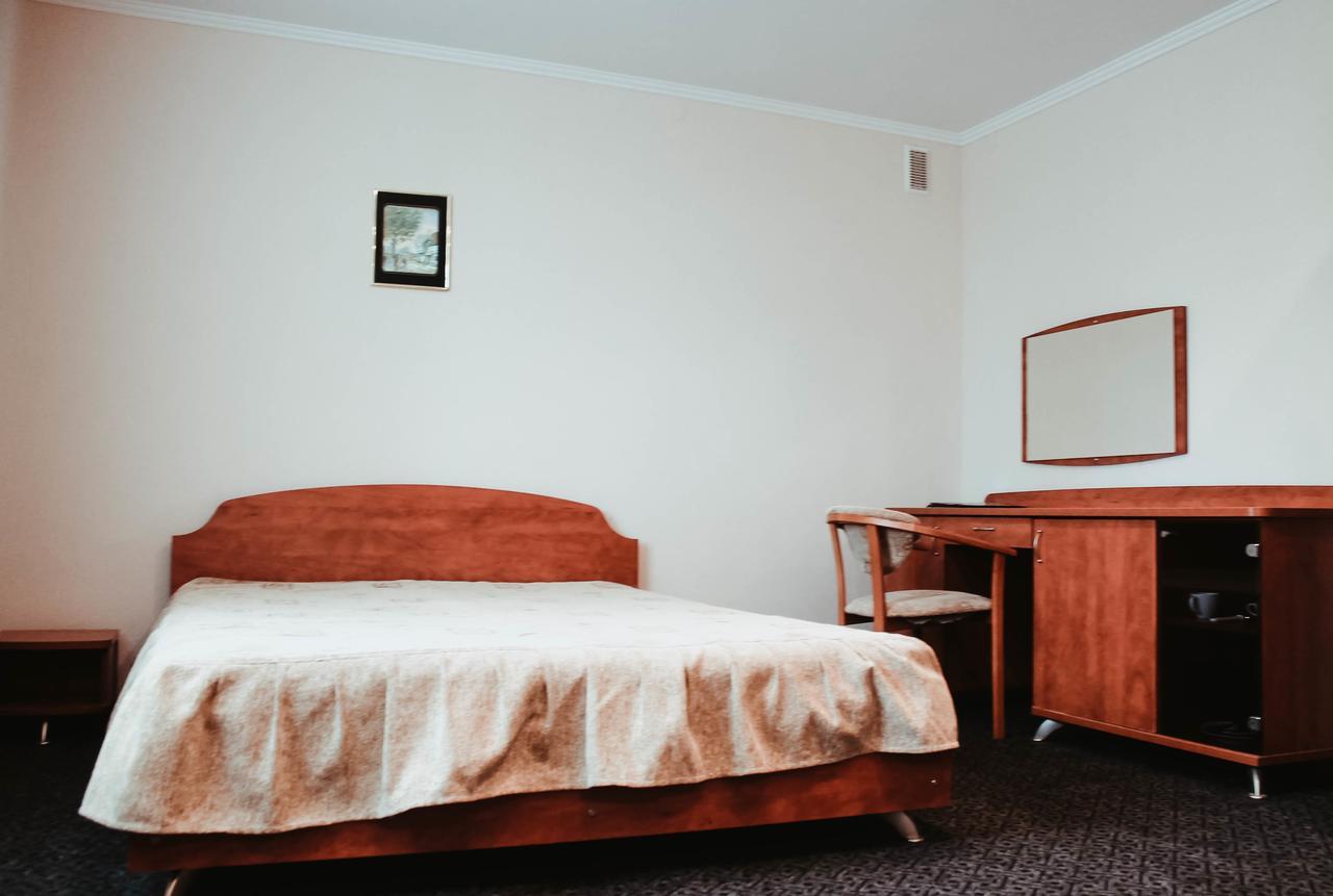Kanna Hotel Askania-Nova エクステリア 写真