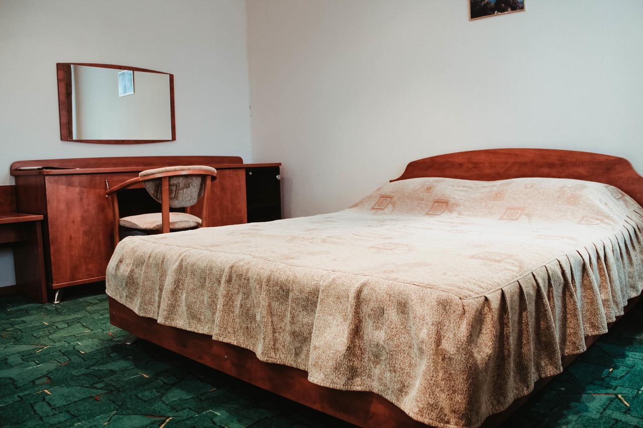 Kanna Hotel Askania-Nova エクステリア 写真